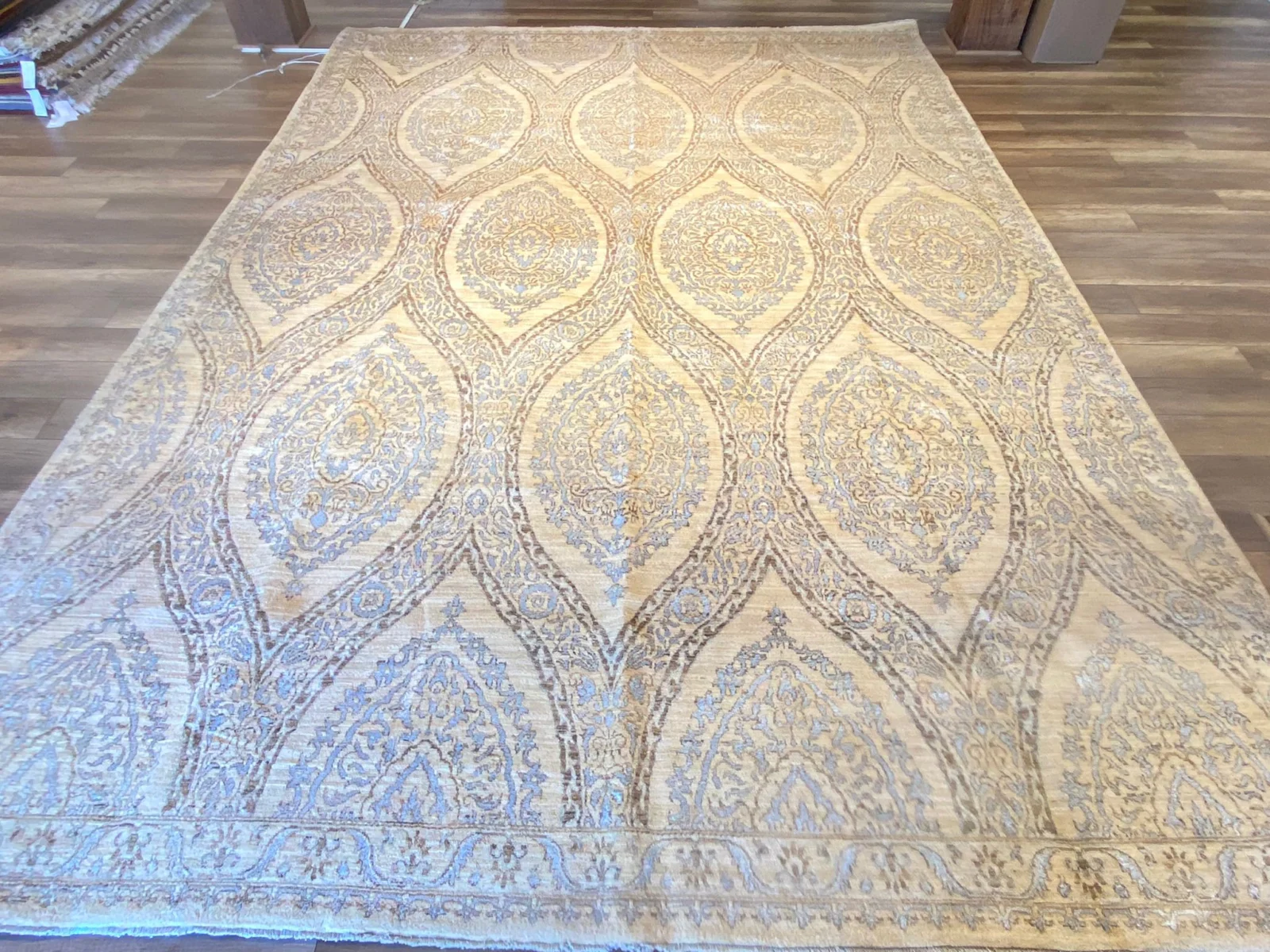 Modern Abstract Light/Ivory