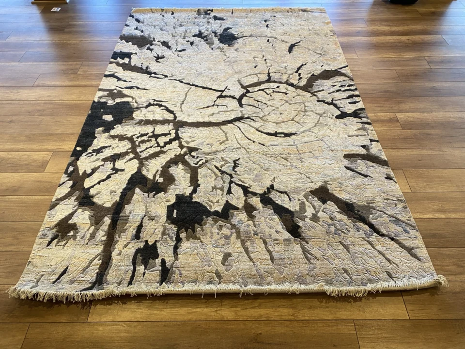 Modern Abstract Black/Ivory Large