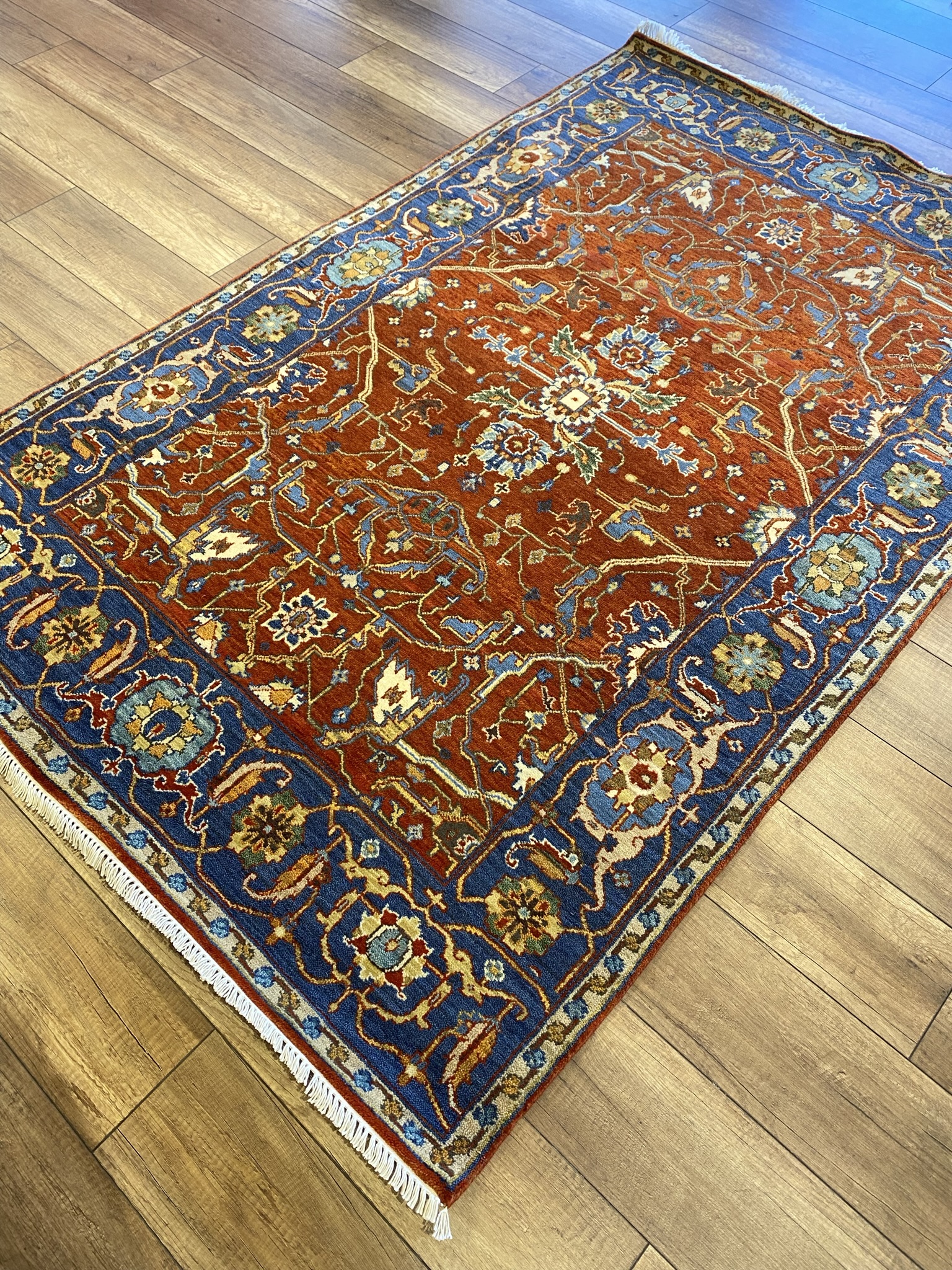 Traditional Persian Heriz Red/Navy