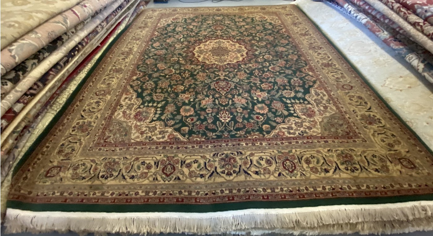 Green Tabriz Medallion